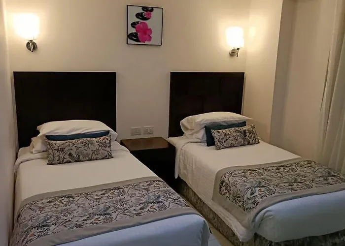 في اهرامات بورتو السخنة * Ain Sukhna